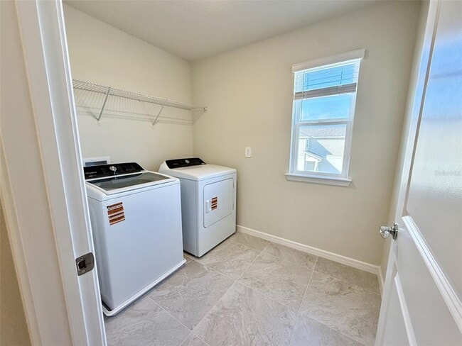 Building Photo - 2116 Southbury Dr
