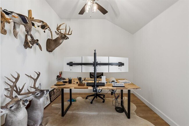 Building Photo - 2232 Los Angeles Ave