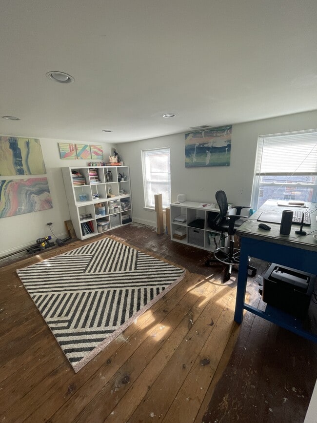 Building Photo - 1326 E Susquehanna Ave