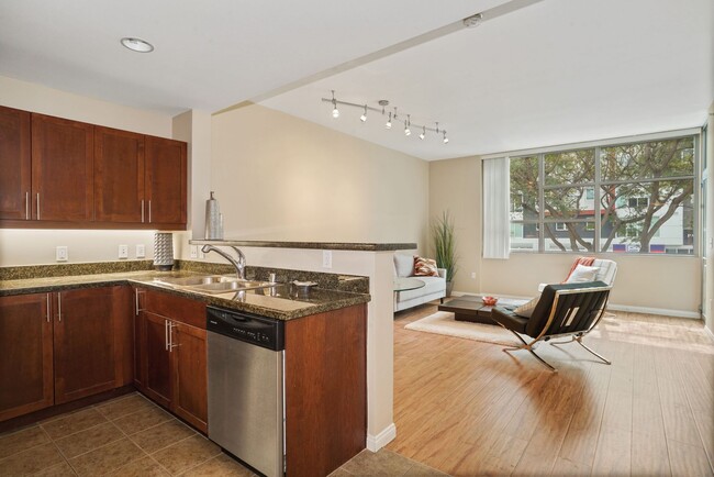 Building Photo - Gorgeous open, supersized 1/BR features a ...