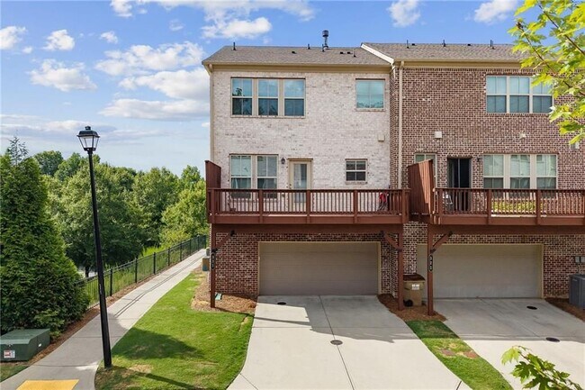 Building Photo - 331 Northaven Ave