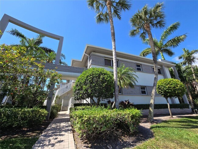 Building Photo - 1152 99th St