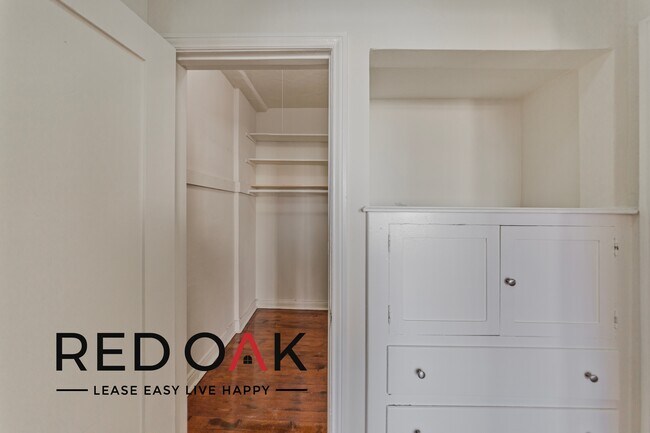 Building Photo - 621 S Gramercy Pl