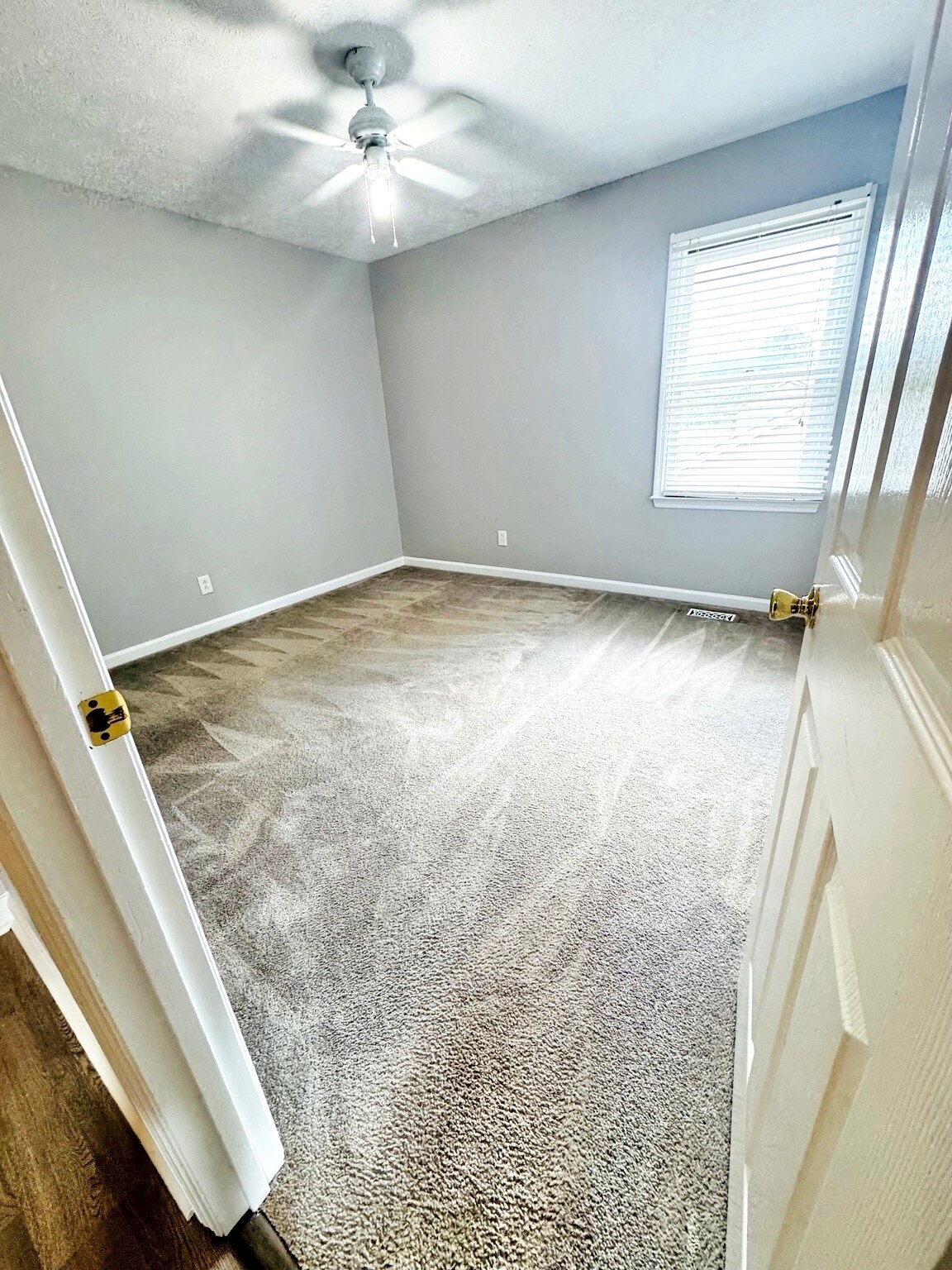 Building Photo - 5551 Robmont Dr