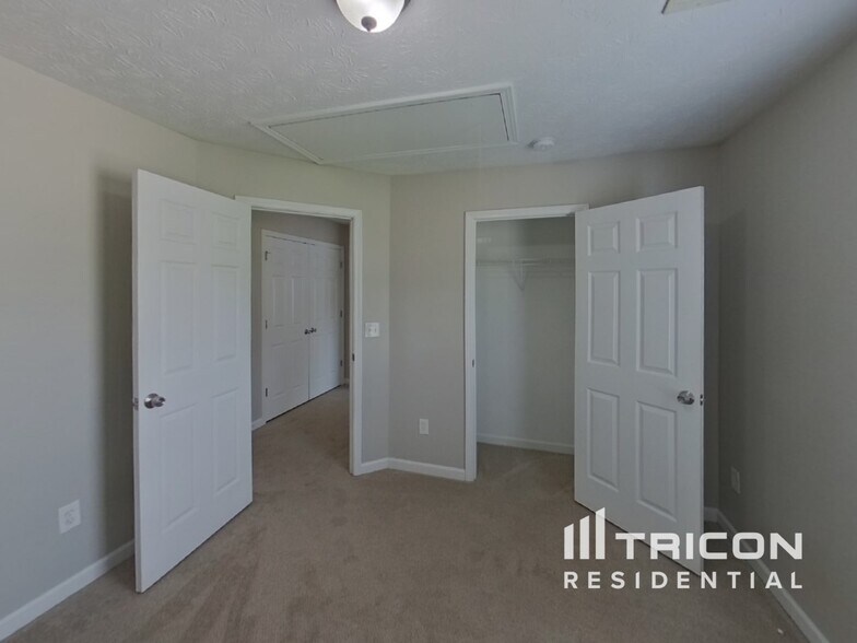 Building Photo - 1755 Miller Springs Dr