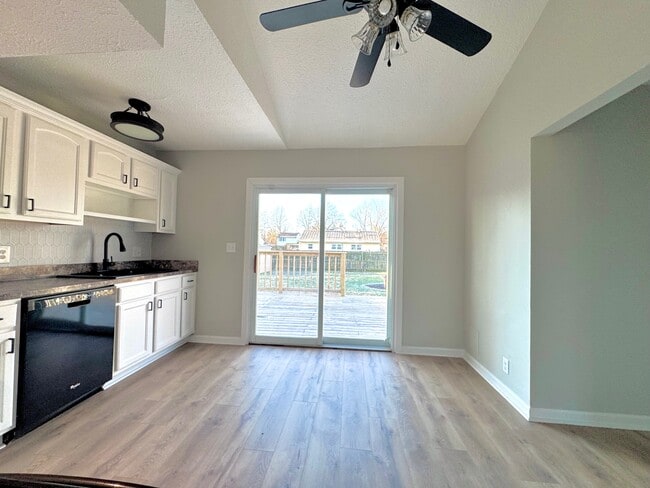 Building Photo - 7100 Nathan Hale Way