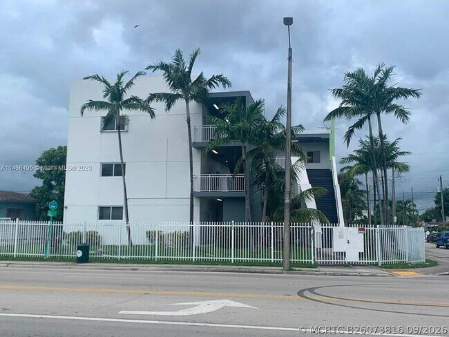 Building Photo - 2210 NW 34th St