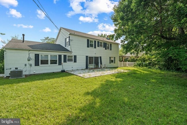Building Photo - 50 Echohill Ln