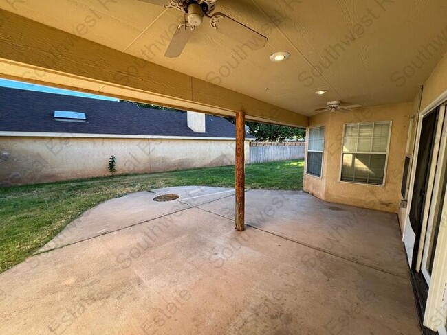 Building Photo - Beautiful 2 Bedroom 2 Bathroom Home- Colonial Park Area