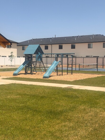 Building Photo - 51 S 4375 W