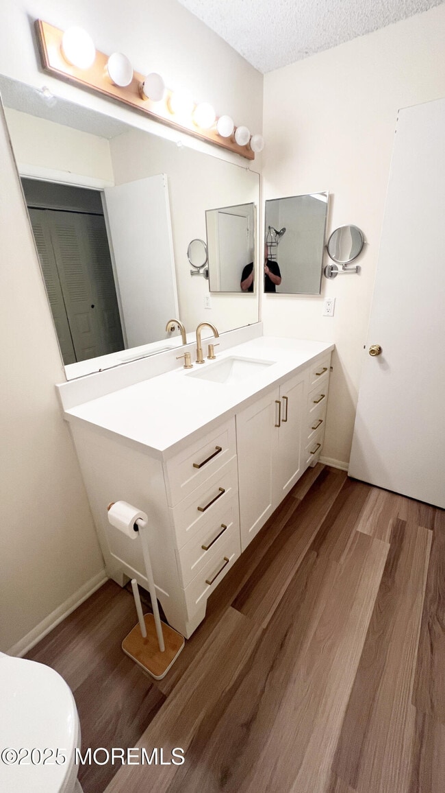 Building Photo - 1509 Dahlia Ct