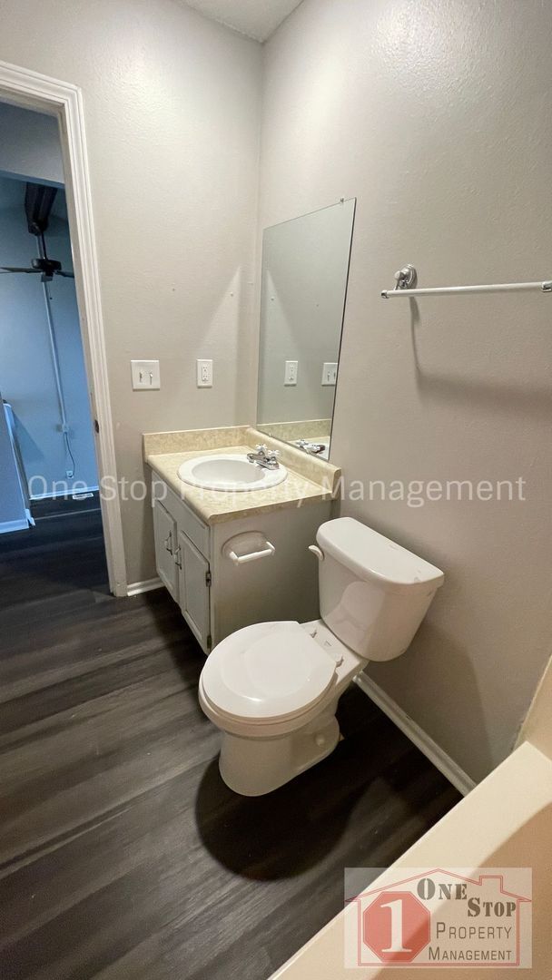 Building Photo - Beautiful 3 Bedroom 1 Bathroom Home in Ola...