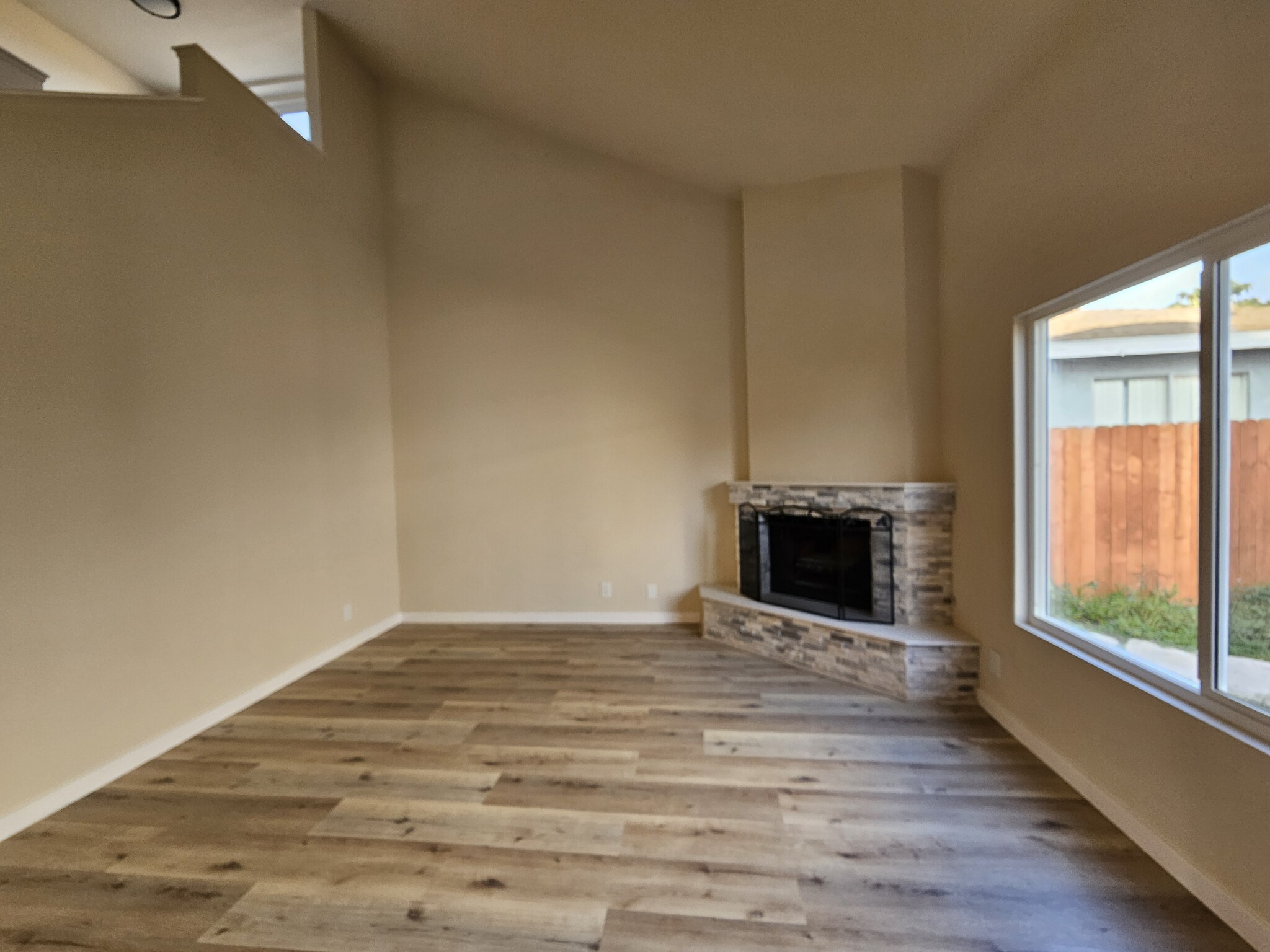 Building Photo - 4310 W 159th St