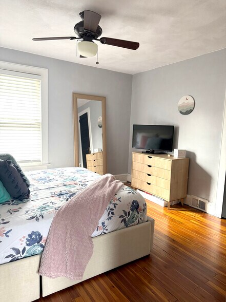 Building Photo - 113 Crestmont Rd