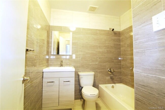 Building Photo - 1355 Plimpton Ave