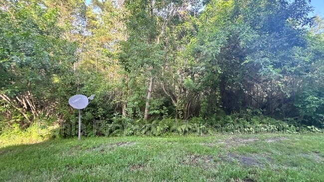 Building Photo - 13903 Timberland Dr