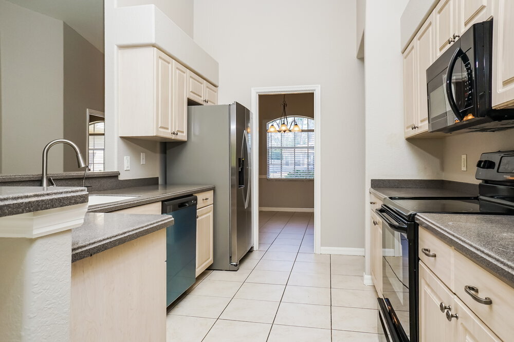 Building Photo - 1537 Maile St