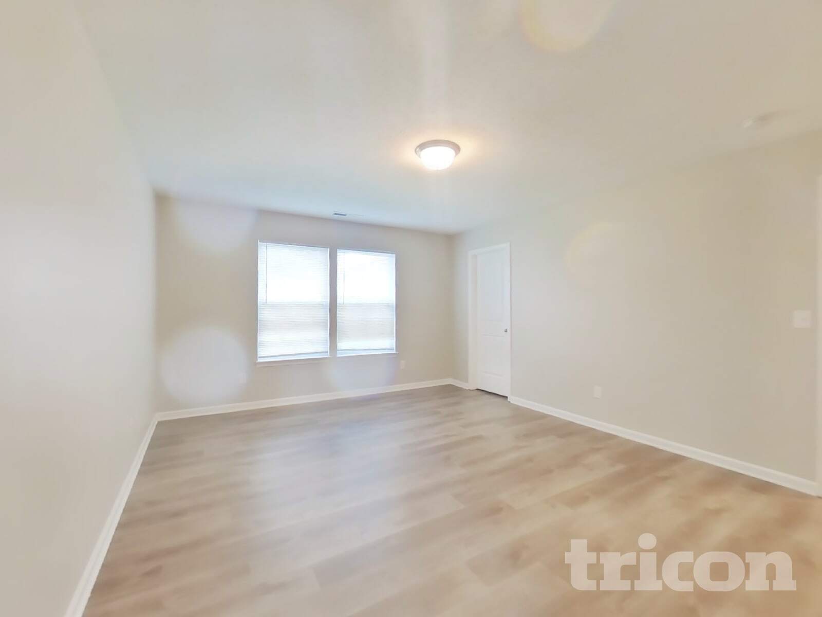 Building Photo - 6353 Avacado Dr