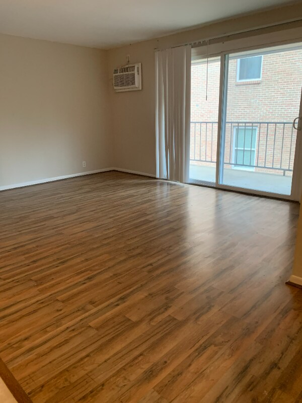Building Photo - 728 Ohio Pike
