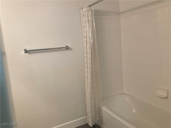 Building Photo - 2001 Quartz Cliff St