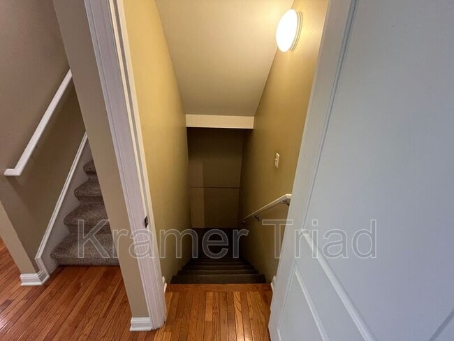 Building Photo - 41472 Glade Rd