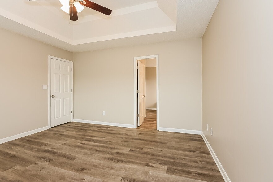 Building Photo - 206 Mystic Ct