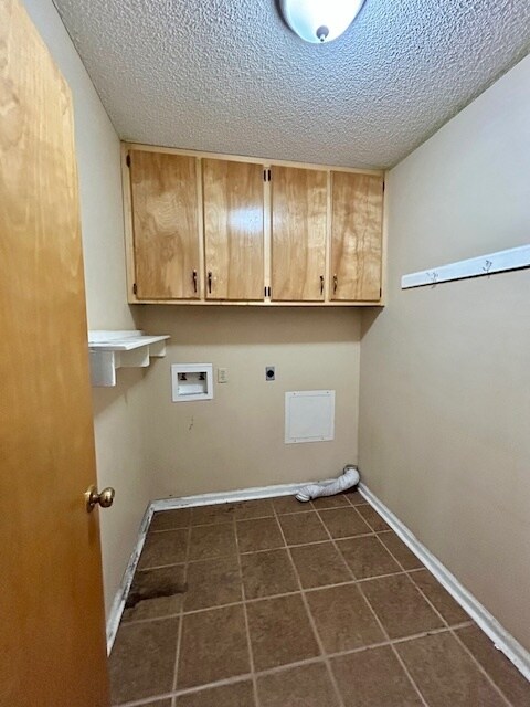 Building Photo - 3924 Foxridge Dr