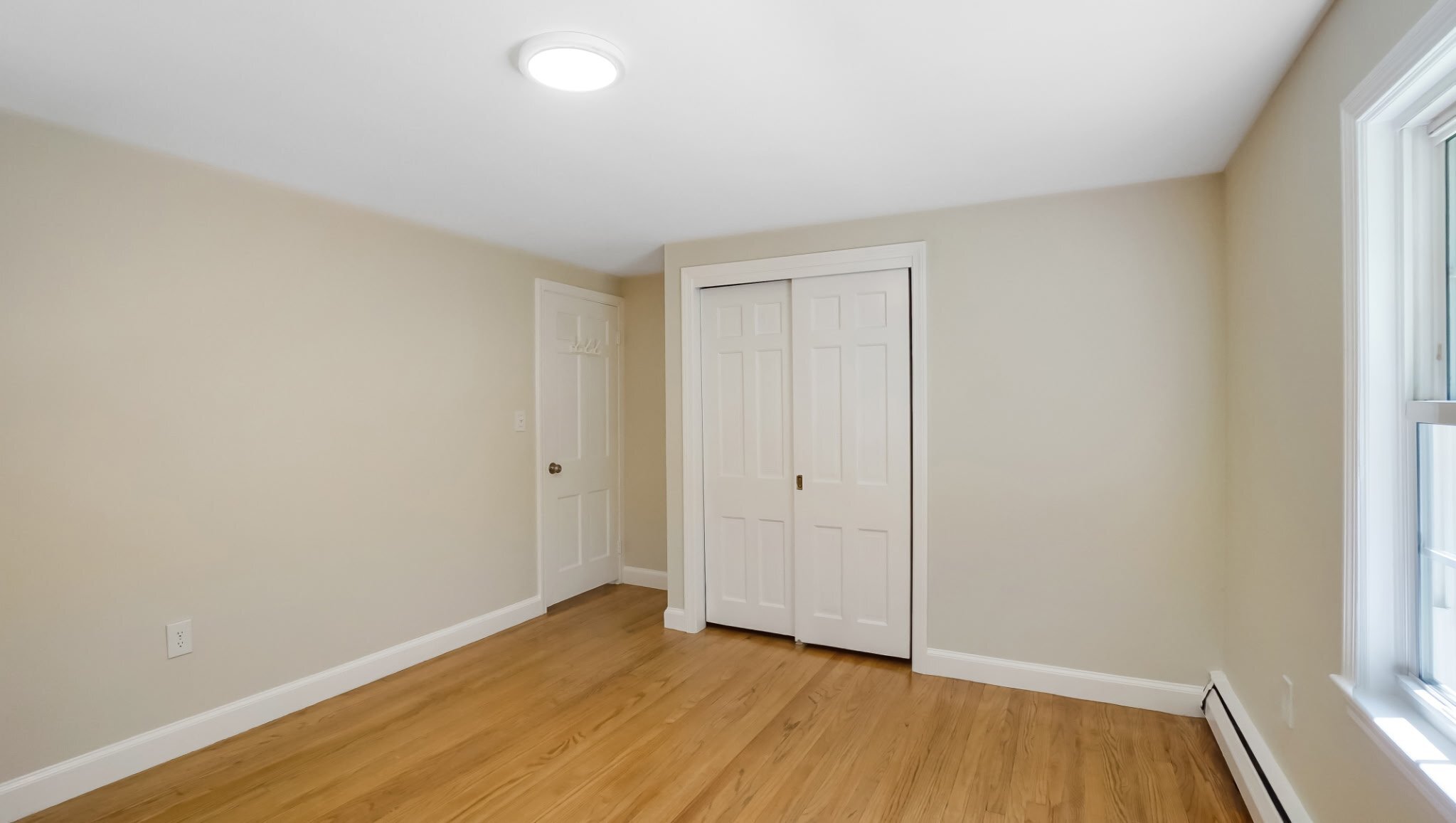 Building Photo - 54 E Boscobel St