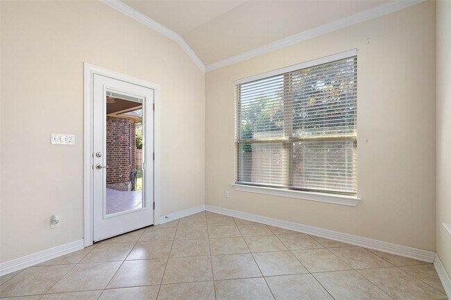 Building Photo - 8704 Old Corral Cove