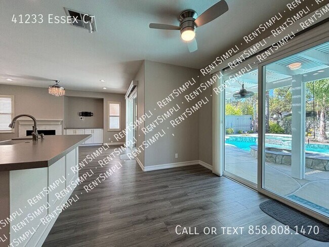 Building Photo - 41233 Essex Ct