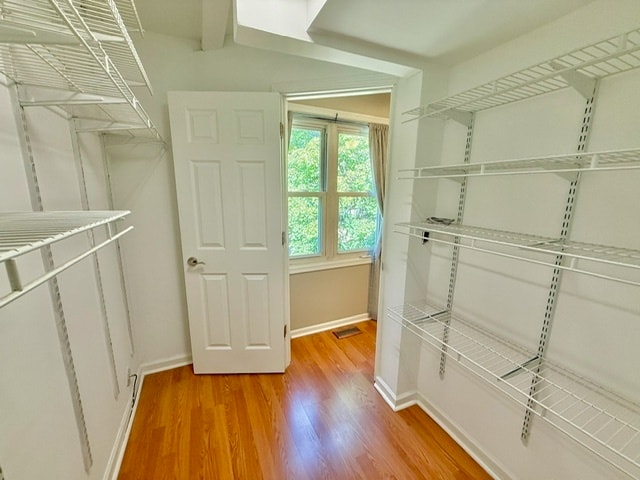 Building Photo - 924 Britta Ln