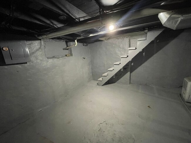 Building Photo - Beautiful 4 Bedroom 1 Bath House for Rent