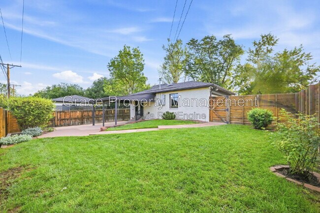 Building Photo - 3575 E Vassar Ave