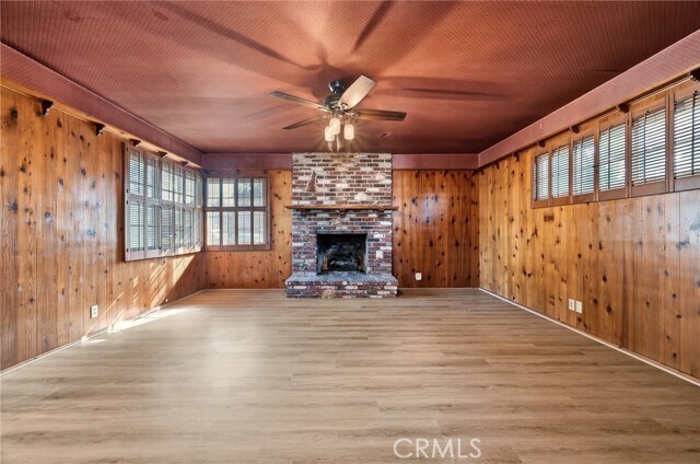 Building Photo - 1033 Encino Ave