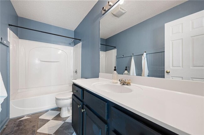 Building Photo - 134 Riverstone Commons Cir