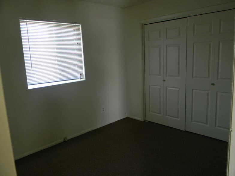 Building Photo - 88 W 820 S