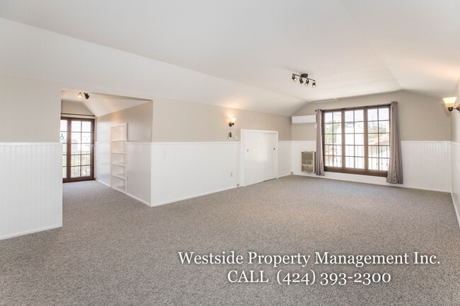 Building Photo - 4331 Price St