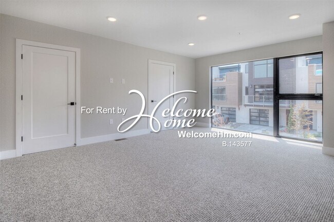 Building Photo - Coming Soon - NEWER Luxury Town Home Centr...