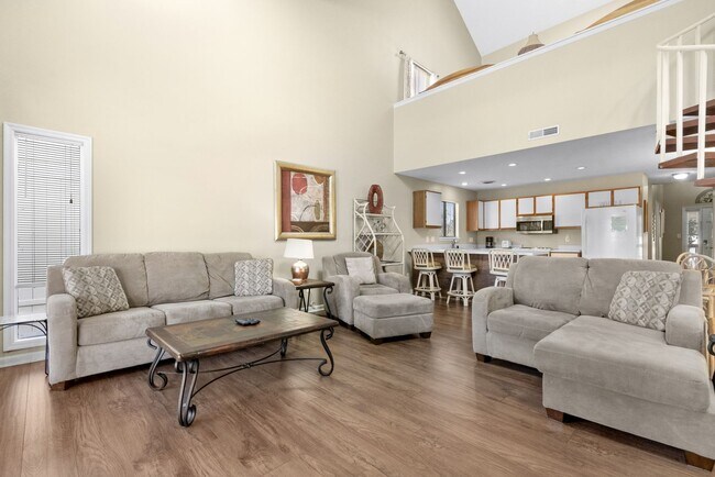 Building Photo - ***Free Utilities ** Seasonal Rental Available October 5 to Feb 1st  2026