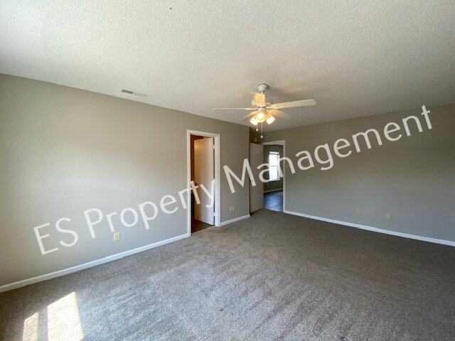 Building Photo - Welcome home to this stunning 4-bedroom, 2.5-bath home in Camby!