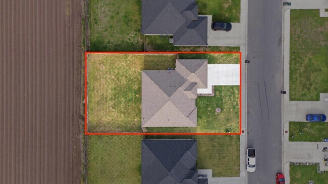 Building Photo - 208 Faith Dr
