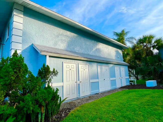 Building Photo - 28121 Pine Haven Way