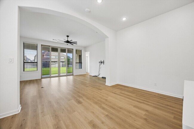 Building Photo - 9622 Wright Dr