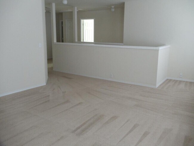 Building Photo - 1410 Cloyne Dr