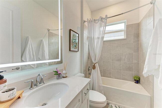 Building Photo - 17400 Jadestone Ct