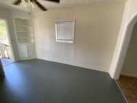 Building Photo - 109 Bryan St