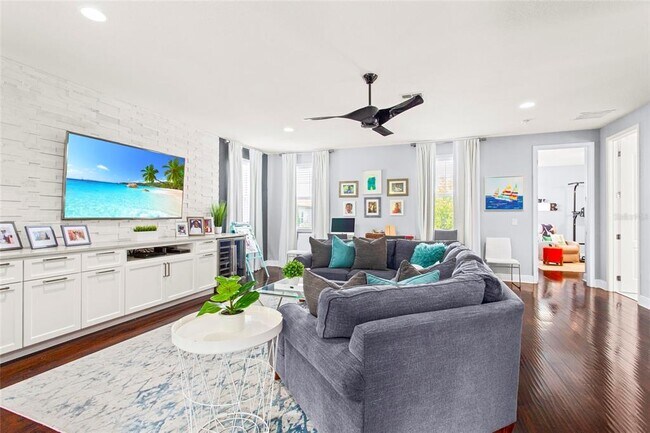 Building Photo - 10067 Mere Pkwy