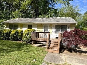 Building Photo - 549 Alpine Way