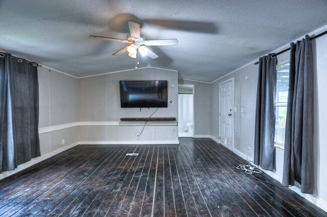 Building Photo - 13204 Enchanted Vista