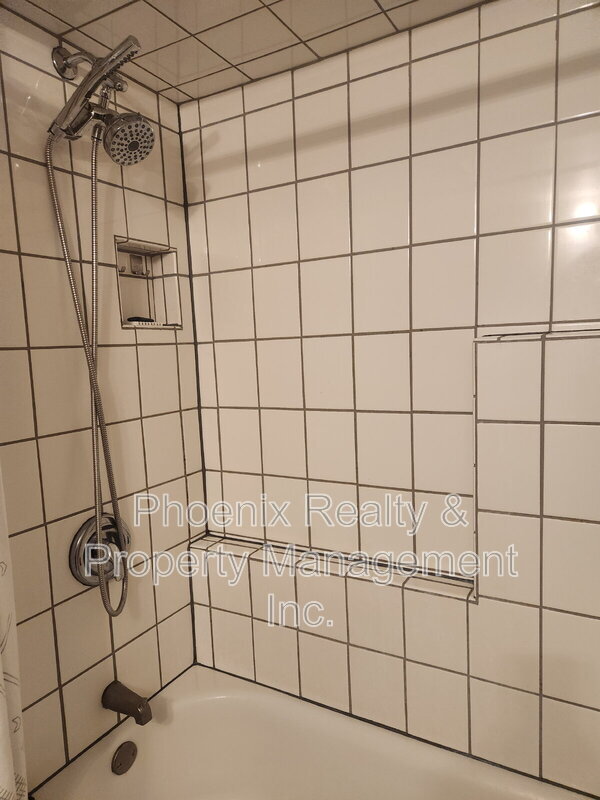 Building Photo - 1809 S Pratt Pkwy